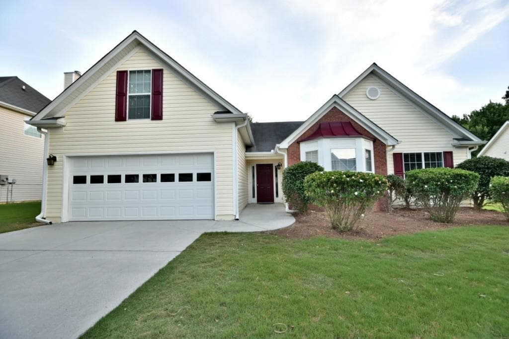 3 bedroom single family residence sold at 2065 Charleston Oak Circle, Lawrenceville, GA 30043