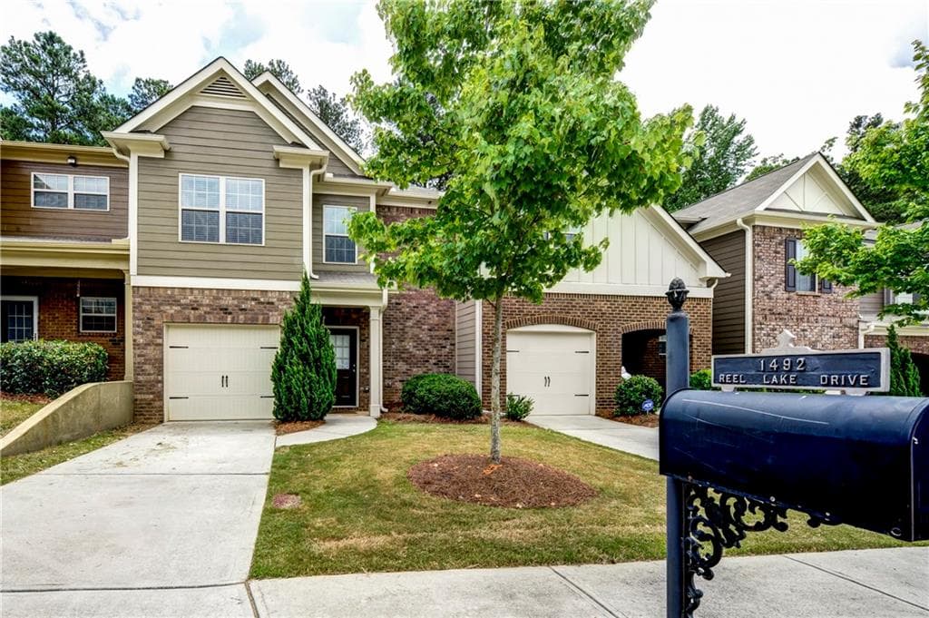 3 bedroom, 2,052 sq ft townhouse sold at 1492 Reel Lake Drive 0, Atlanta, GA 30331