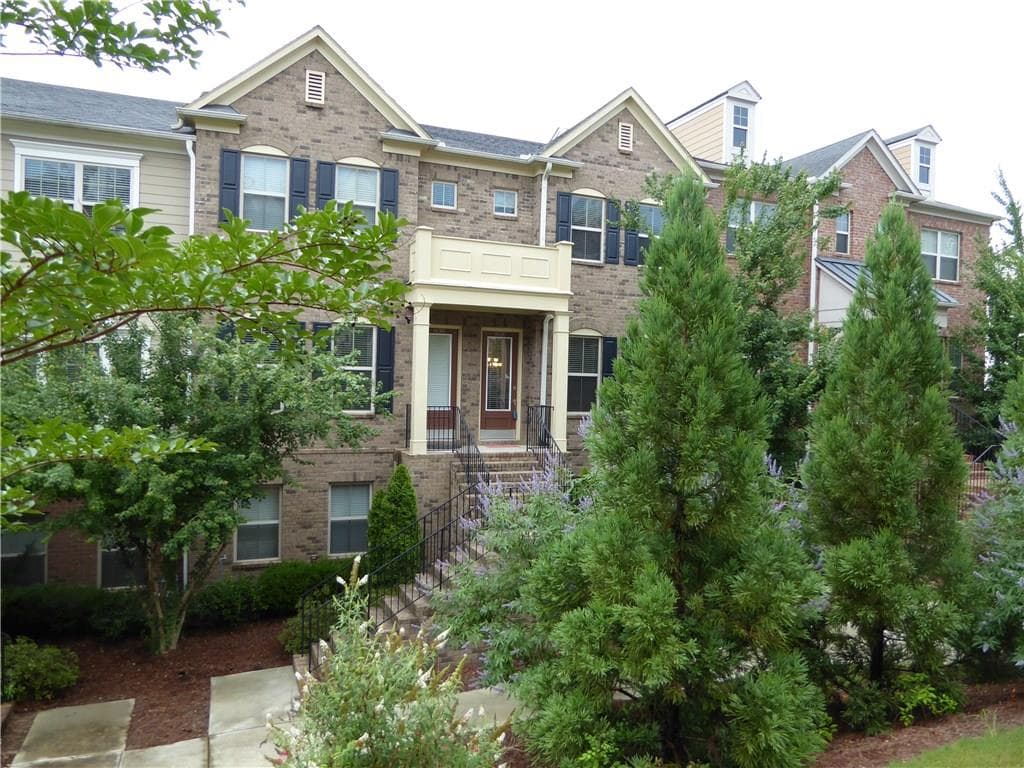 3 bedroom, 2,200 sq ft townhouse sold at 1696 Sabastian Point, Atlanta, GA 30329