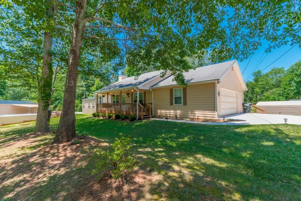 4175 Hurt Bridge Court, Cumming, GA 30028 — most recent listing photo