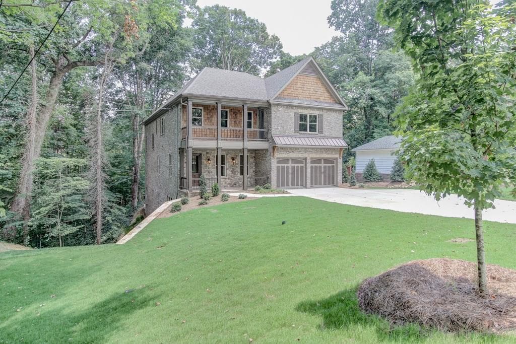 1122 Kingston Drive, Sandy Springs, GA 30342 — most recent listing photo