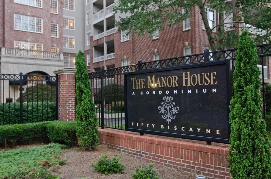 2 bedroom, 1,350 sq ft condominium sold at 50 Biscayne Drive 5111, Atlanta, GA 30309