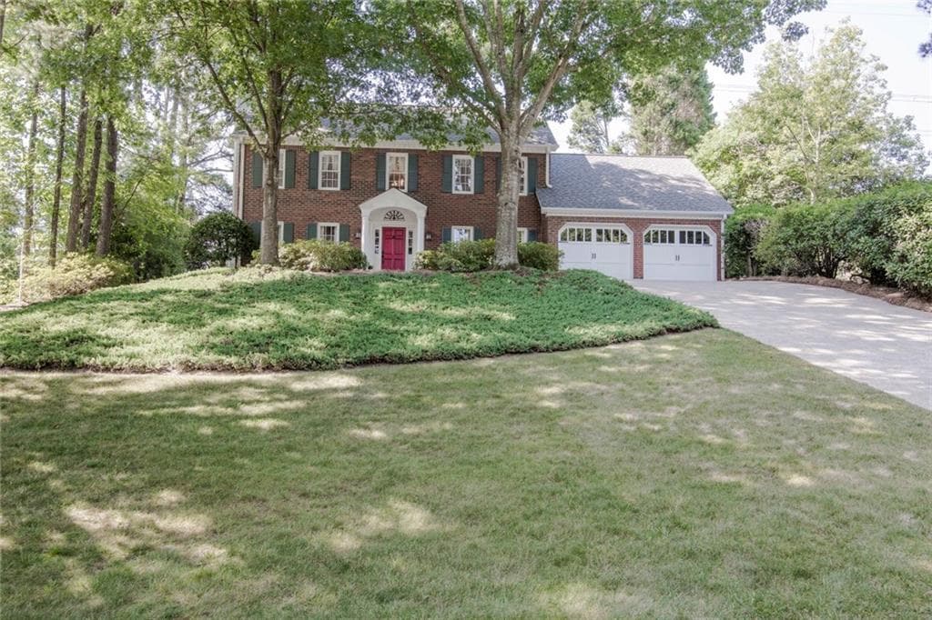 3 bedroom, 2,325 sq ft single family residence sold at 2262 Pine Warbler Way, Marietta, GA 30062