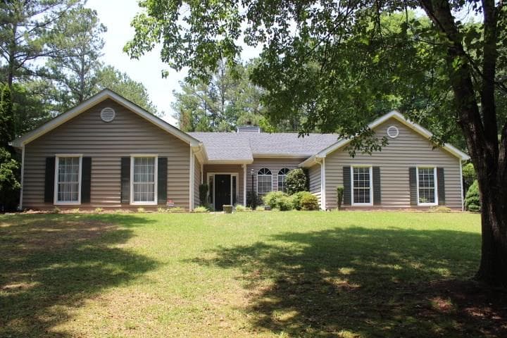 3 bedroom single family residence sold at 116 Carnation Drive, Social Circle, GA 30025
