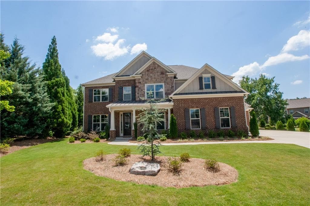 5 bedroom, 3,556 sq ft single family residence sold at 3995 Toulon Lane, Cumming, GA 30040
