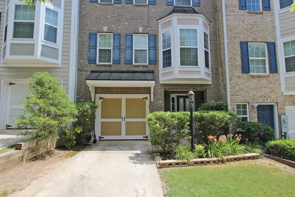 3 bedroom townhouse sold at 239 Valley Crossing 239, Canton, GA 30114