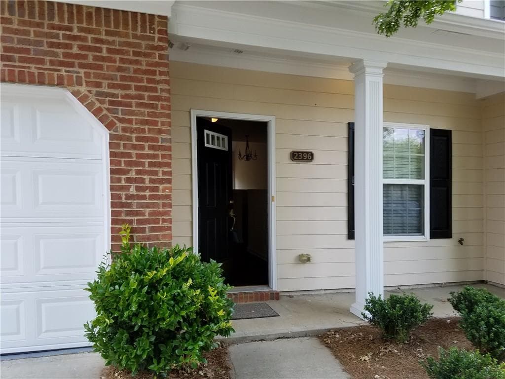 2396 Suwanee Pointe Drive, Lawrenceville, GA 30043 — most recent listing photo