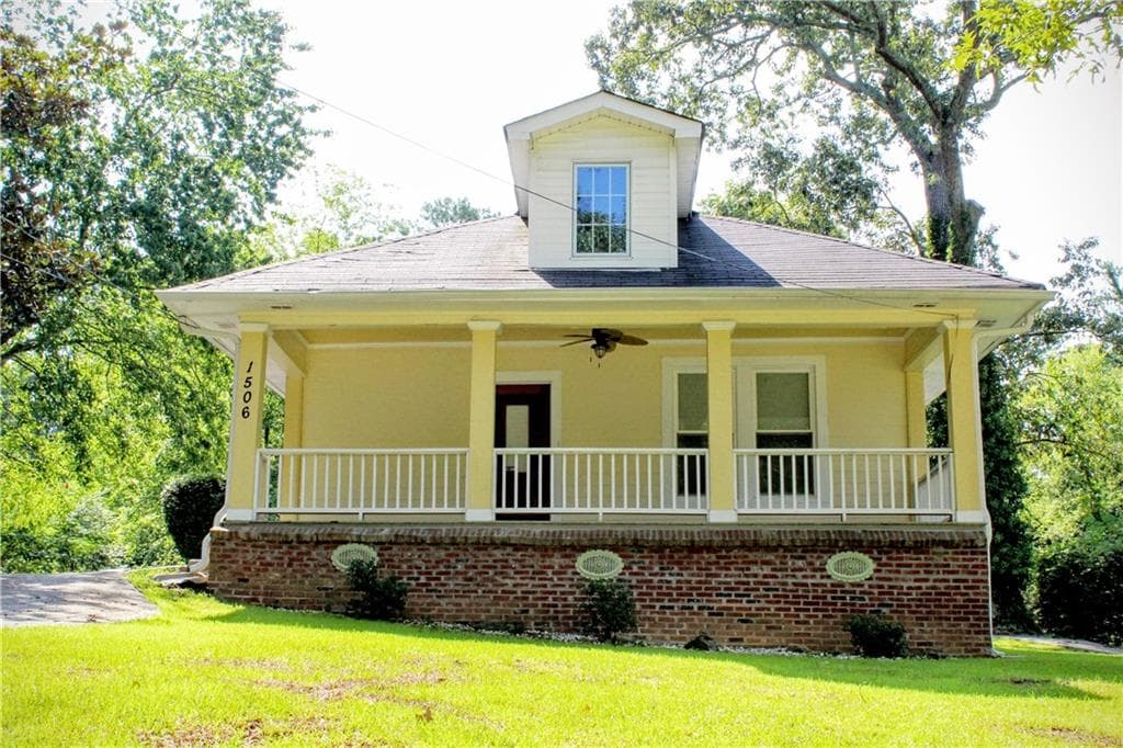 3 bedroom, 1,540 sq ft single family residence sold at 1506 Dodson Drive, Atlanta, GA 30311
