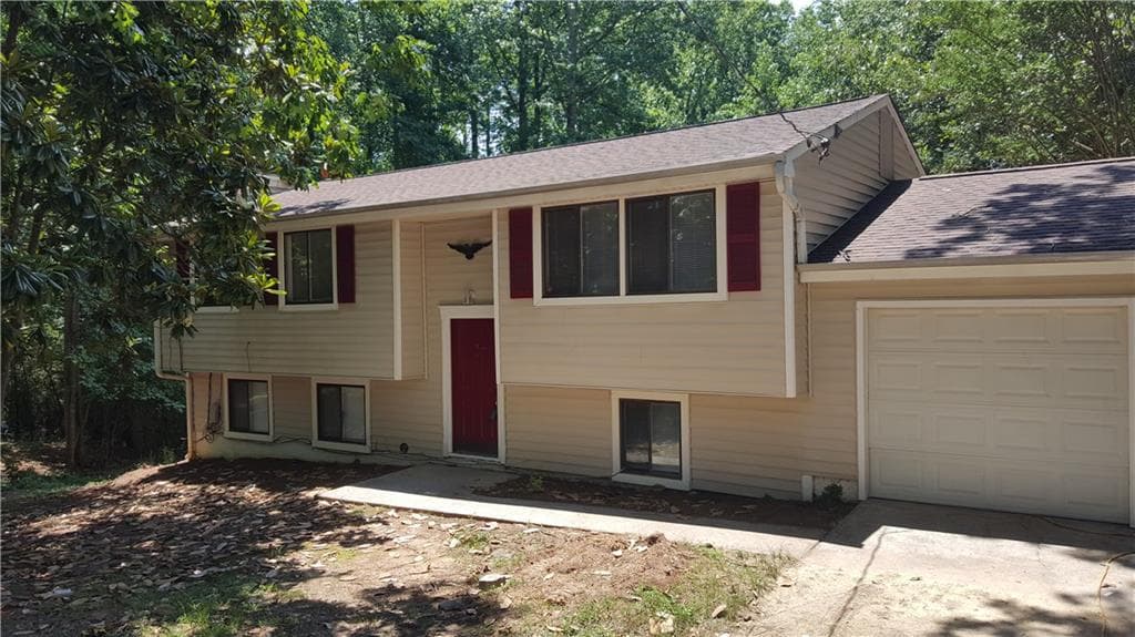 1327 Fairfield Drive, Lilburn, GA 30047 — most recent listing photo