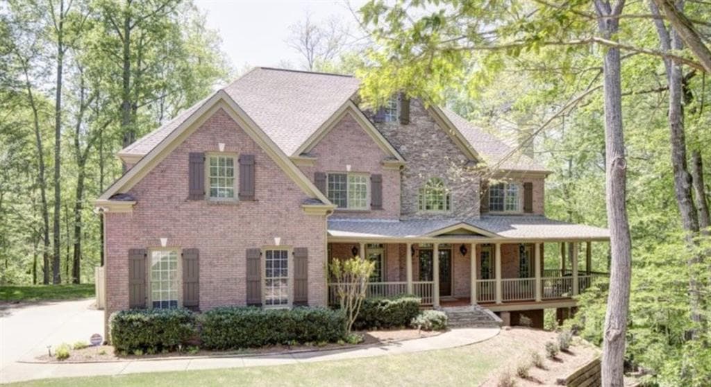 5 bedroom single family residence sold at 5035 Fenwick Drive, Cumming, GA 30040