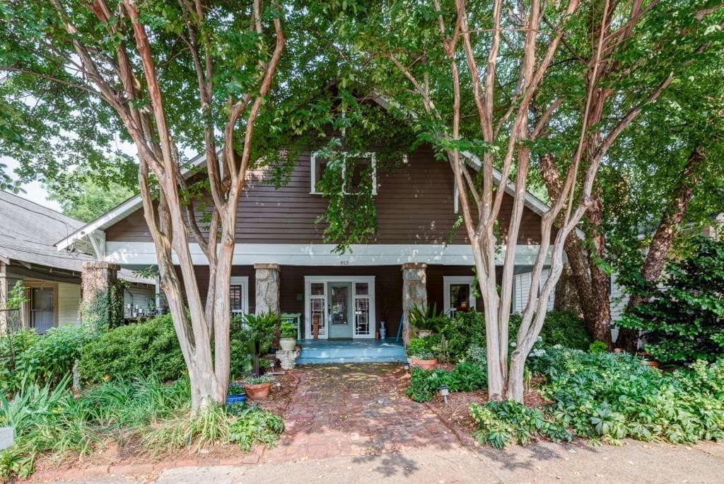 3 bedroom, 2,931 sq ft single family residence sold at 813 Essie Avenue, Atlanta, GA 30316