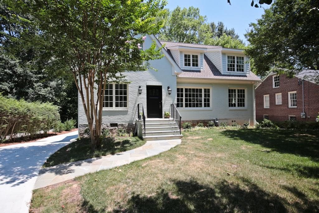 4 bedroom single family residence sold at 1785 Meadowdale Avenue, Atlanta, GA 30306