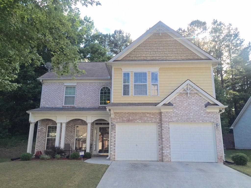 4 bedroom, 2,524 sq ft single family residence sold at 2845 Stonewall Lane, Atlanta, GA 30331