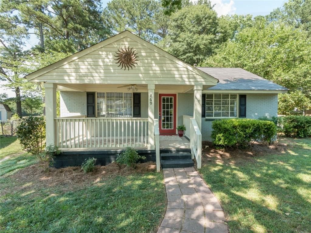 3 bedroom, 1,350 sq ft single family residence sold at 869 Wayland Court, Smyrna, GA 30080