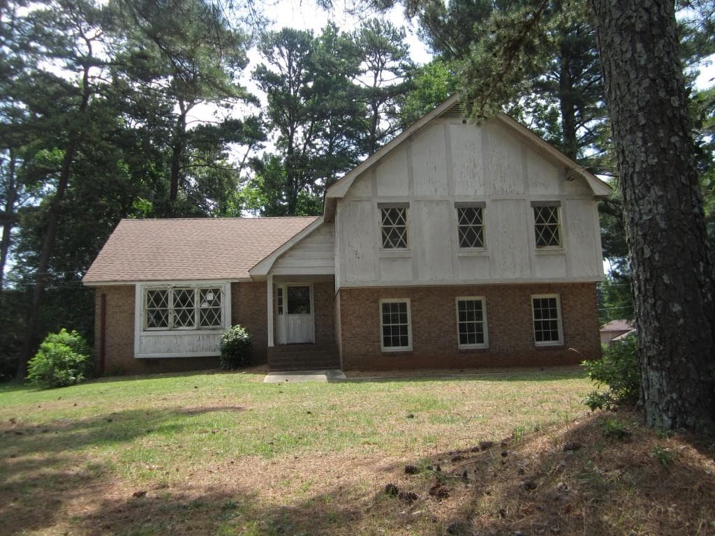 1828 S Deshon Road, Lithonia, GA 30058 — most recent listing photo