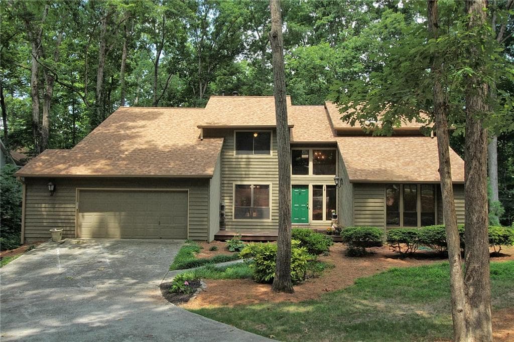 2698 Chimney Springs Drive, Marietta, GA 30062 — most recent listing photo