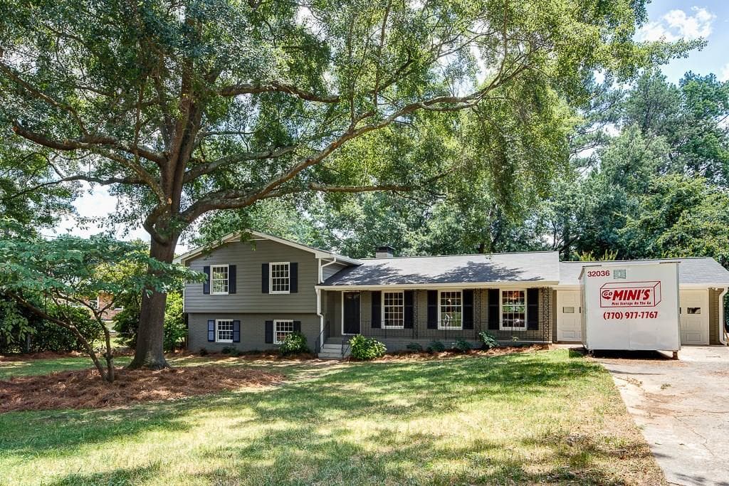 525 Gerry Lane, Sandy Springs, GA 30328 — most recent listing photo