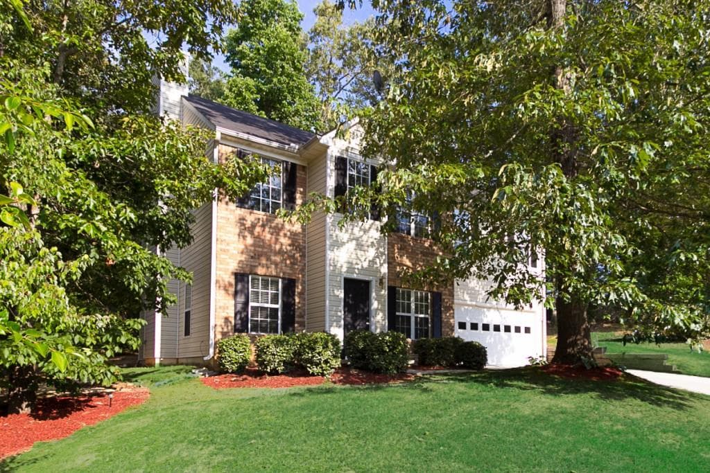 3 bedroom, 1,736 sq ft single family residence sold at 939 Park Place Drive, Loganville, GA 30052