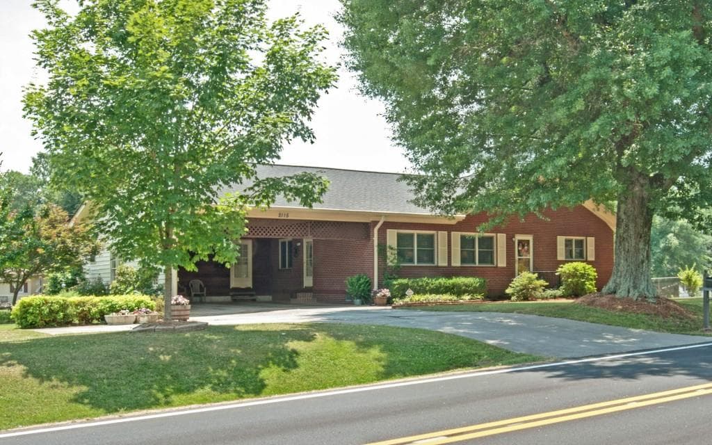 2115 MOUNTAIN VIEW Road, Gainesville, GA 30504 — most recent listing photo