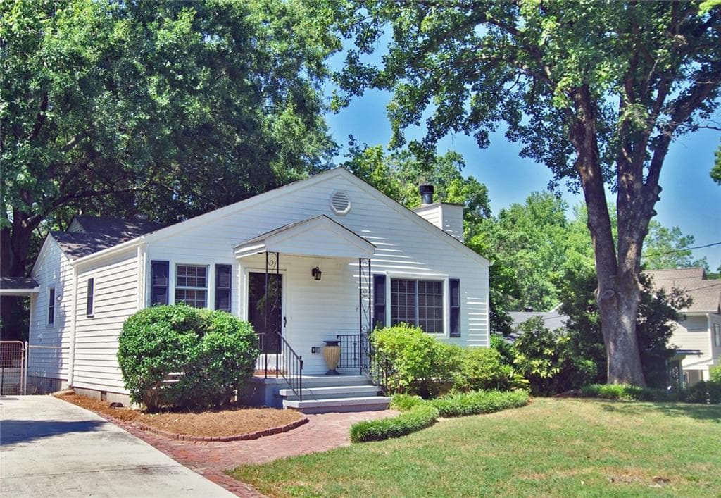 3 bedroom, 1,520 sq ft single family residence sold at 1131 Country Lane, Atlanta, GA 30324