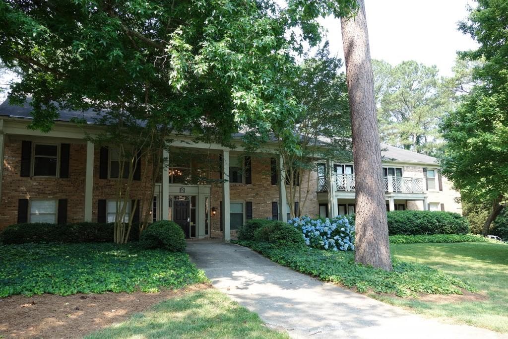 3 bedroom, 1,300 sq ft condominium sold at 3650 Ashford Dunwoody Road 1022, Atlanta, GA 30319