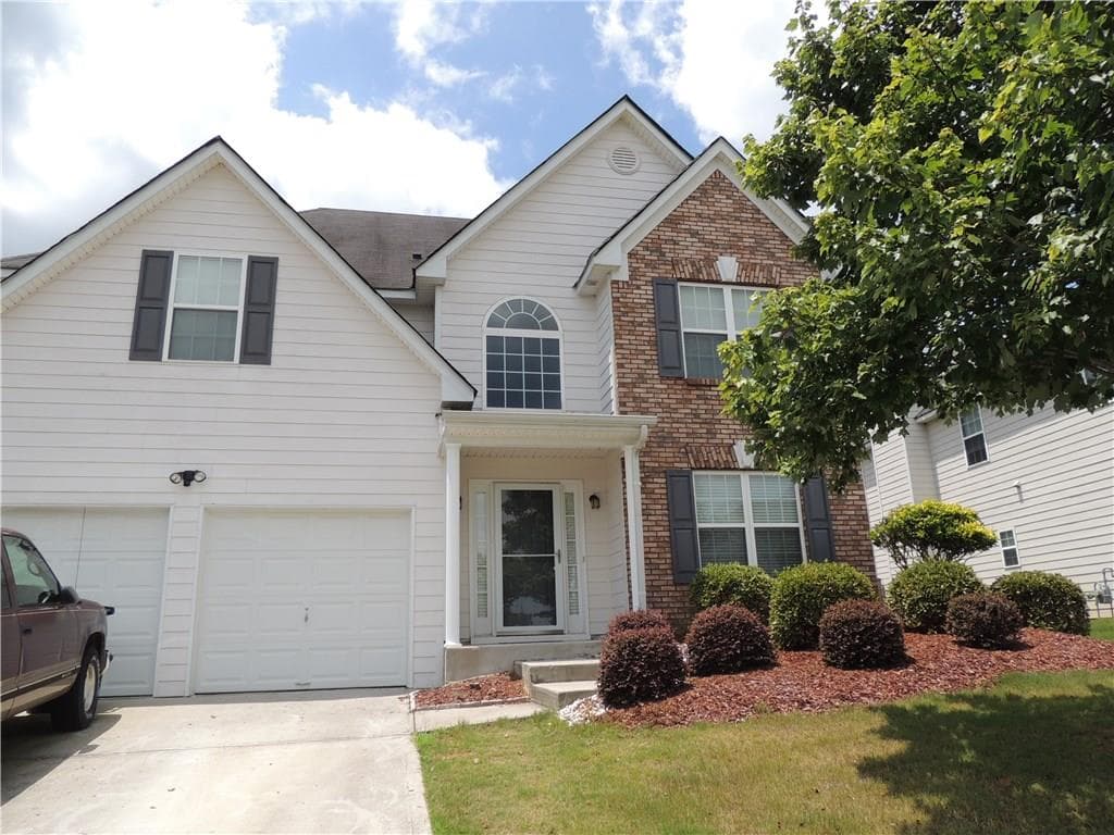 3 bedroom, 2,163 sq ft single family residence sold at 150 Pendergrass Farms Circle, Pendergrass, GA 30567