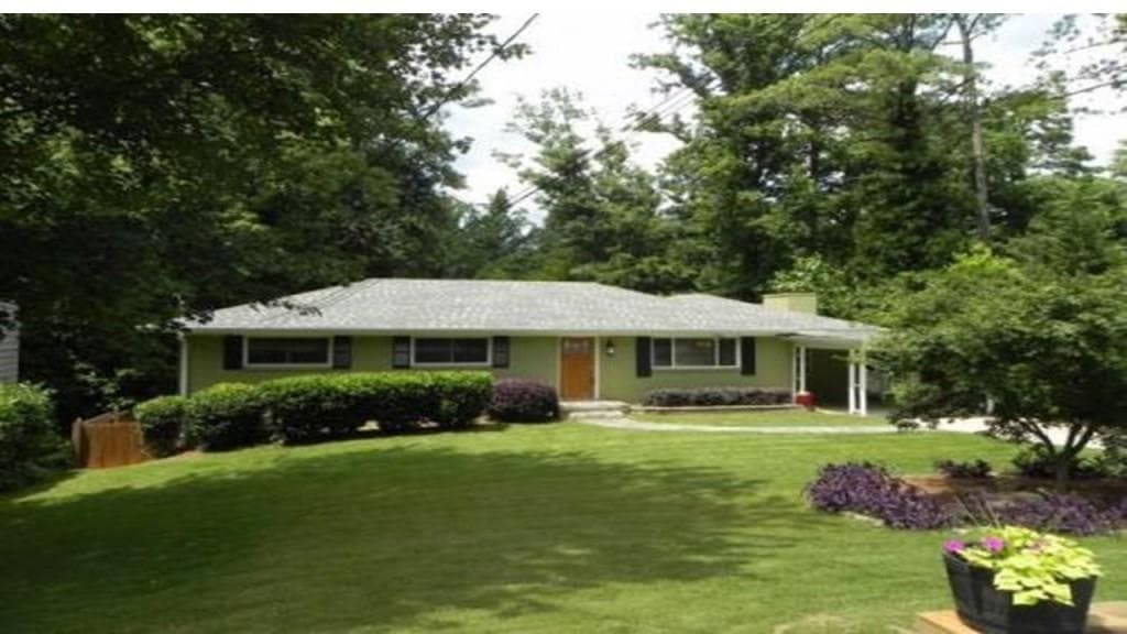 4 bedroom, 2,323 sq ft single family residence sold at 1760 Dyson Drive, Atlanta, GA 30307