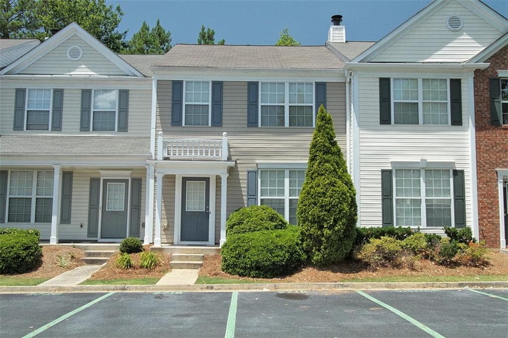 3 bedroom, 1,370 sq ft townhouse sold at 2718 Ashleigh Lane, Alpharetta, GA 30004