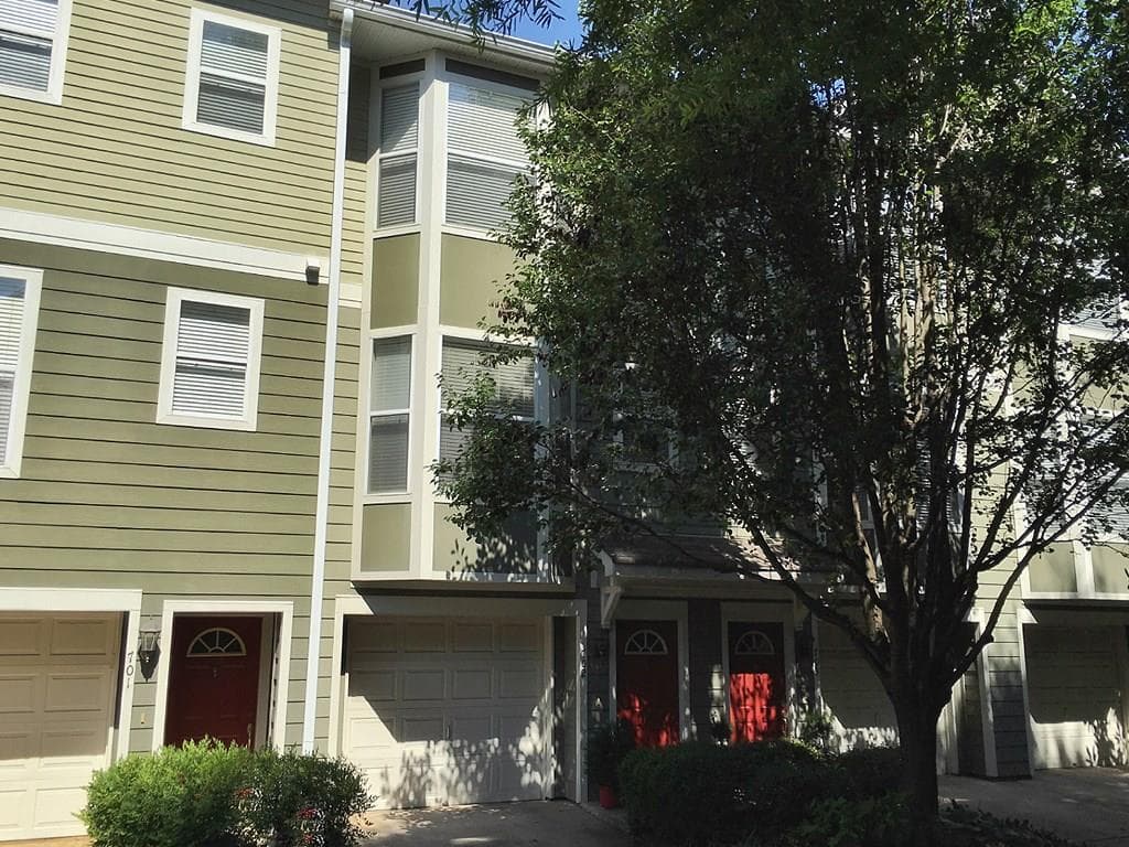 2 bedroom, 1,212 sq ft condominium sold at 951 Glenwood Avenue 702, Atlanta, GA 30316