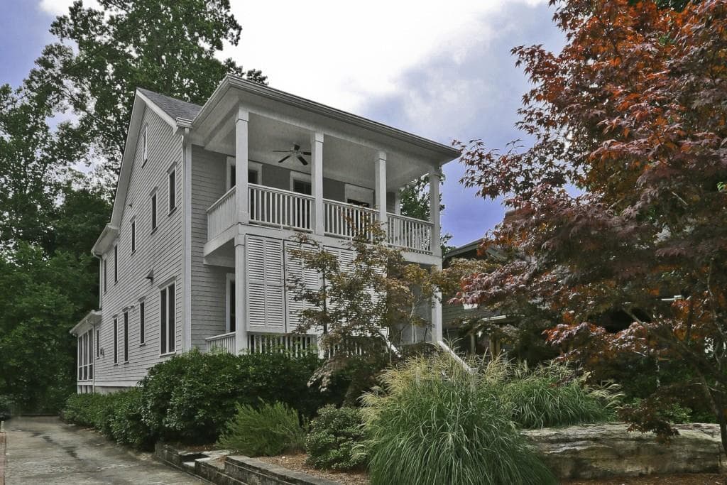 4 bedroom, 2,774 sq ft single family residence sold at 153 Barksdale Drive, Atlanta, GA 30309