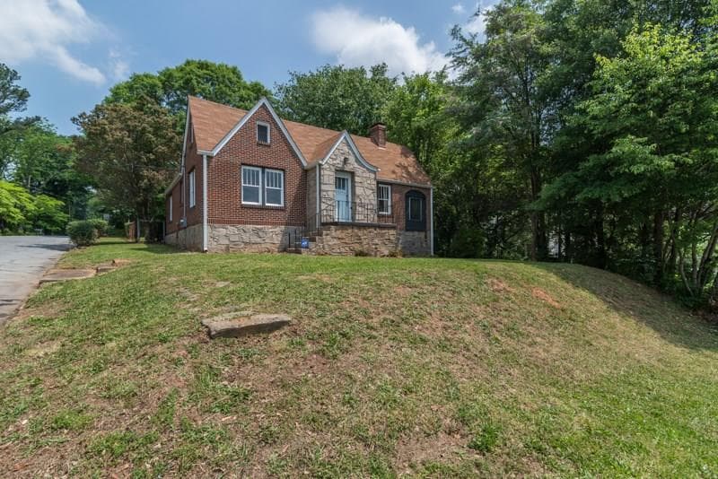 3 bedroom single family residence sold at 1177 Jefferson Avenue, East Point, GA 30344