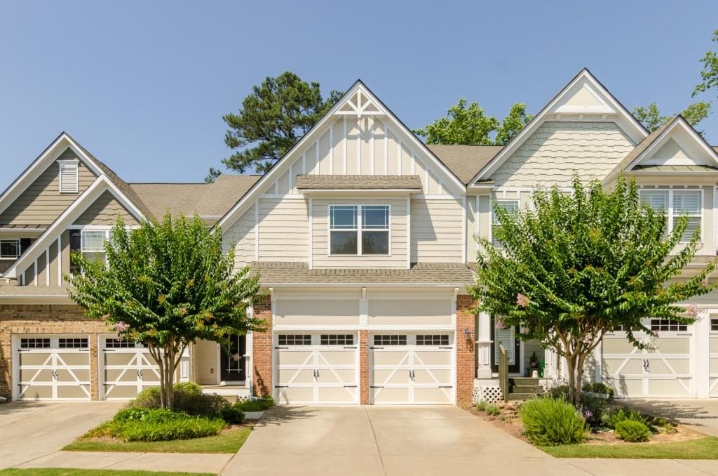 3 bedroom, 1,717 sq ft townhouse sold at 203 Oakview Drive 0, Canton, GA 30114