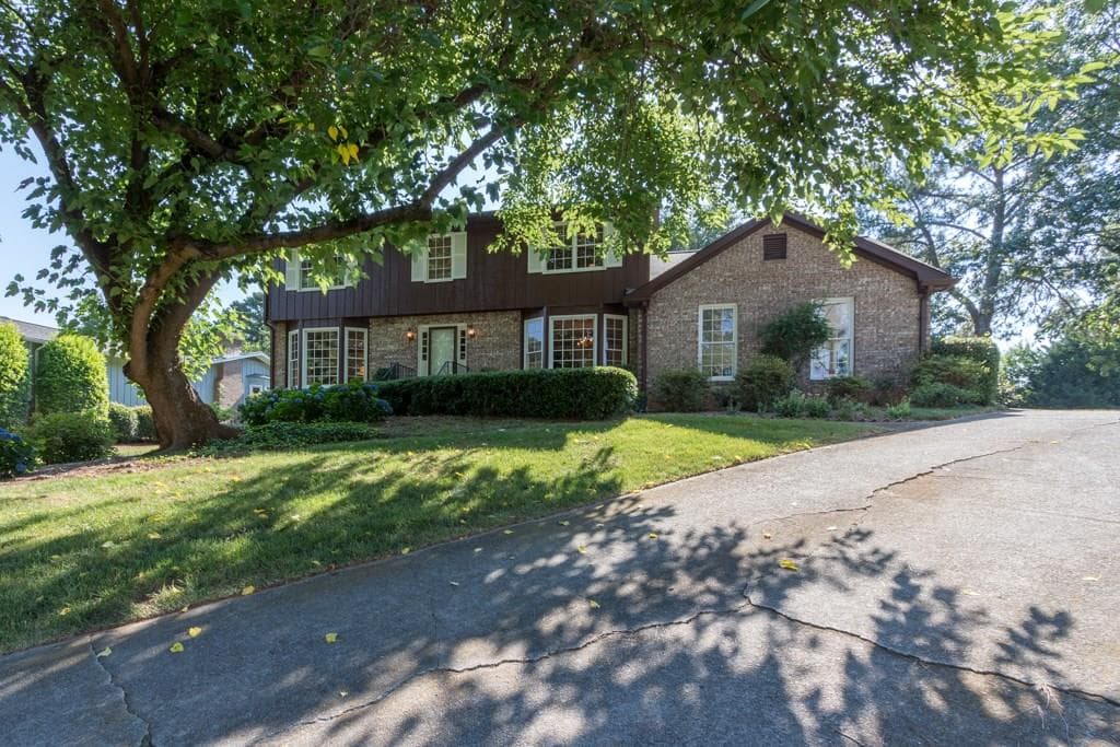 5155 Trumbull Court, Dunwoody, GA 30338 — most recent listing photo