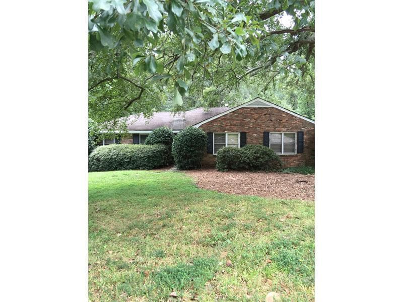 377 Valley Brook Drive, Atlanta, GA 30342 — most recent listing photo