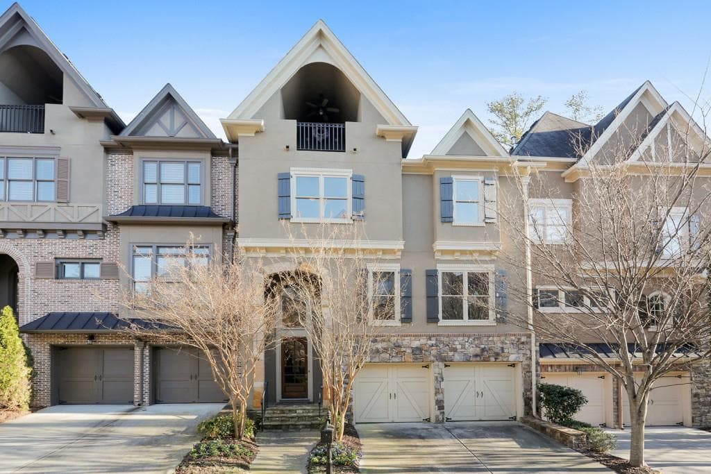 4 bedroom townhouse sold at 1912 Saxon Valley Circle, Atlanta, GA 30319