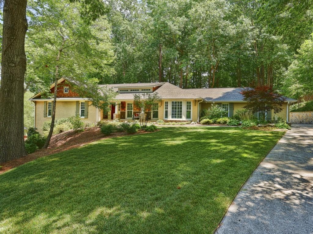 595 OAKHAVEN Drive, Roswell, GA 30075 — most recent listing photo