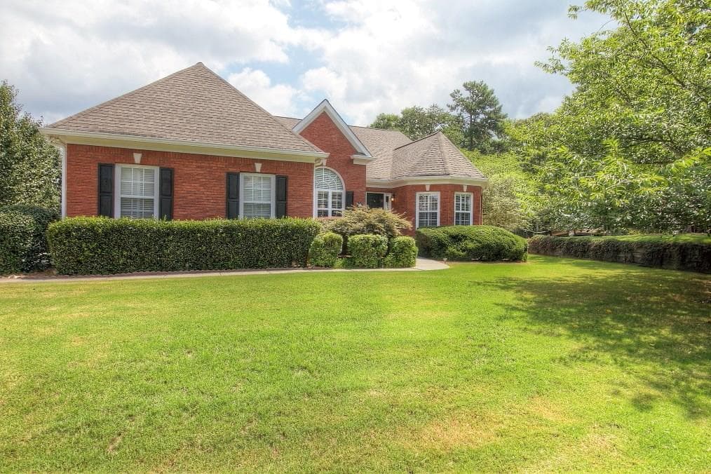 440 Highland Gate Circle, Suwanee, GA 30024 — most recent listing photo
