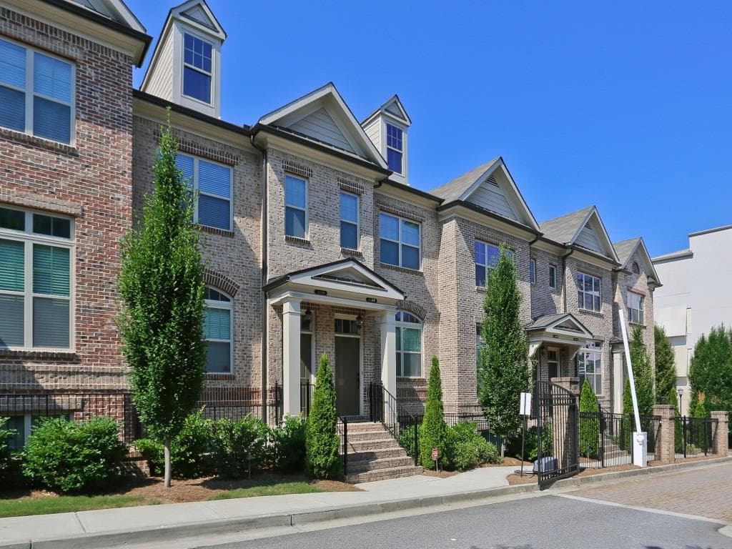 3 bedroom, 2,406 sq ft townhouse sold at 1183 Lavista Circle 1183, Atlanta, GA 30324