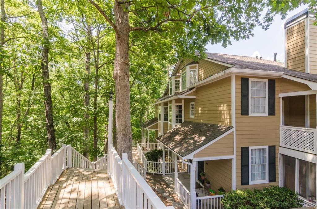 3980 Riverlook Parkway 201, Marietta, GA 30067 — most recent listing photo