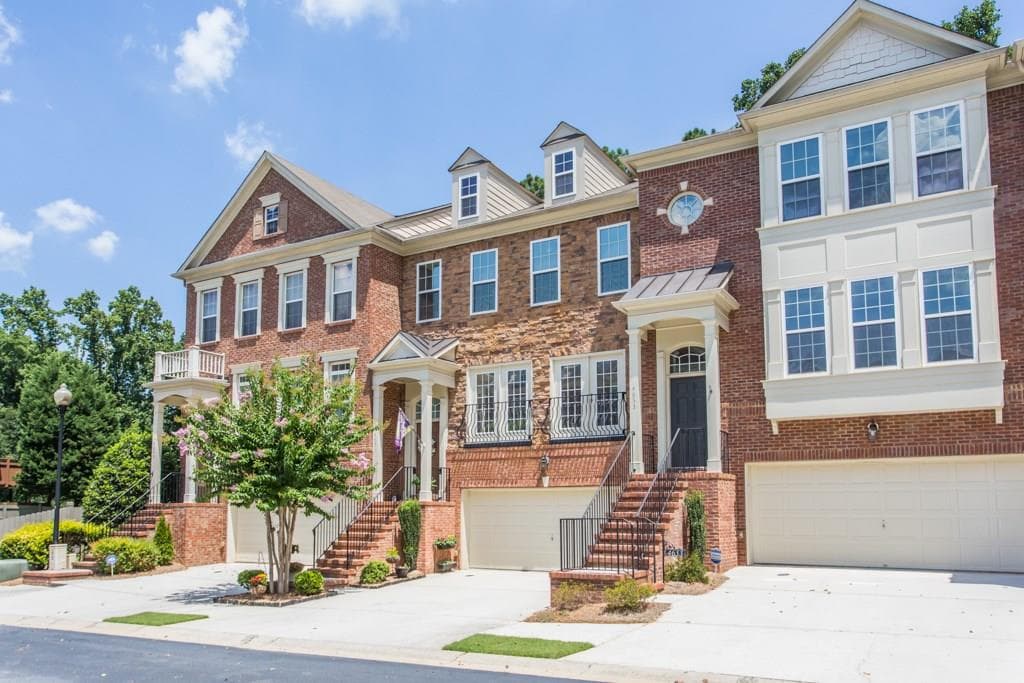3 bedroom, 2,382 sq ft townhouse sold at 4651 Wehunt Commons Drive 5, Smyrna, GA 30082
