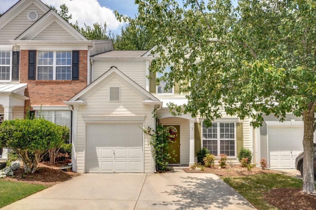 3 bedroom, 1,642 sq ft townhouse sold at 13300 Morris Road 124, Alpharetta, GA 30004
