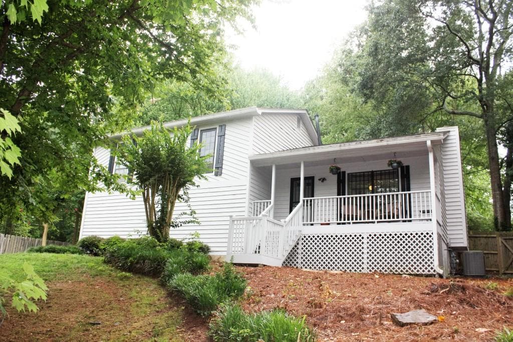 1498 Bridgestone Drive, Lawrenceville, GA 30046 — most recent listing photo