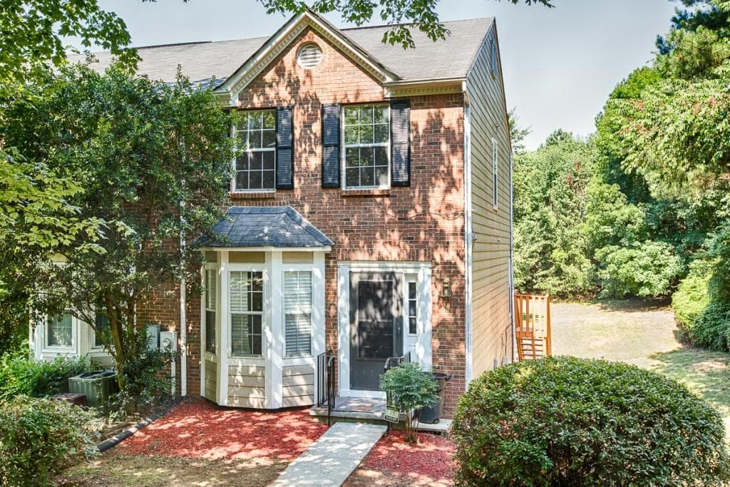 1314 Warsaw Road, Roswell, GA 30076 — most recent listing photo