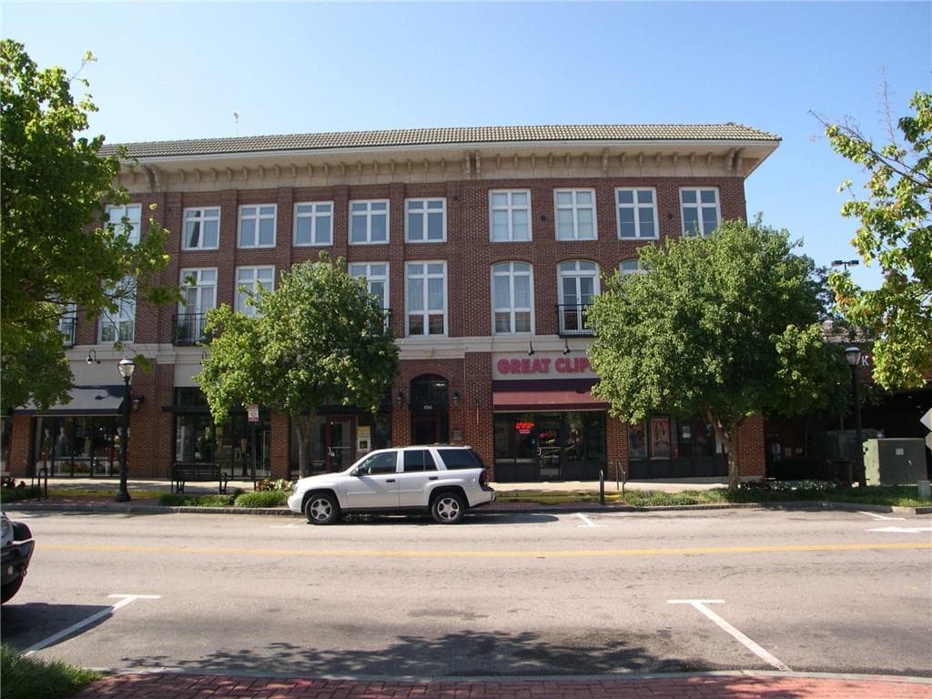 1 bedroom, 1,032 sq ft condominium sold at 1245 Caroline Street 217, Atlanta, GA 30307