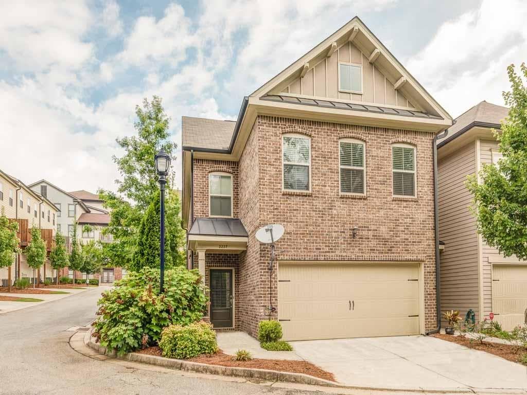 2227 W Village Lane 2227, Smyrna, GA 30080 — most recent listing photo
