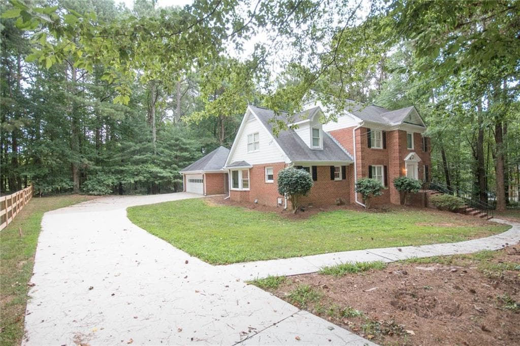 4400 Inns Brook Drive, Snellville, GA 30039 — most recent listing photo