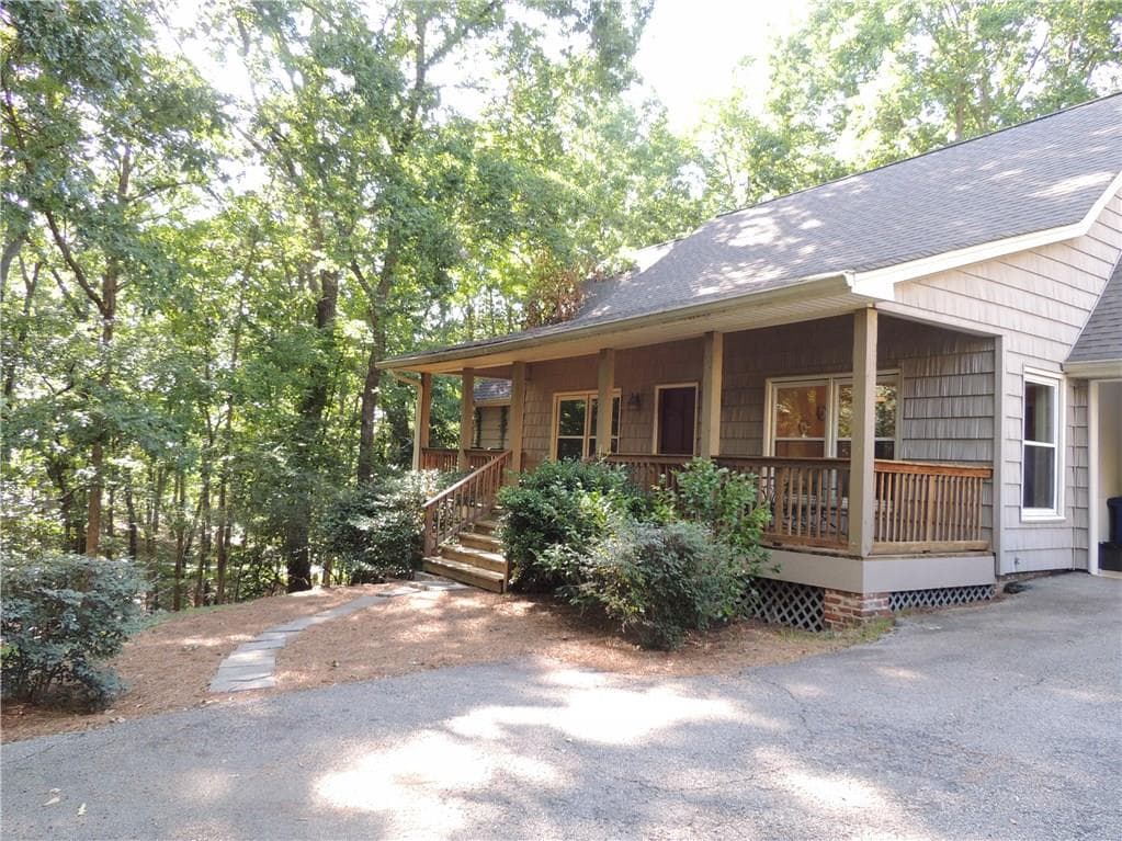 680 MOUNTAIN VIEW Circle, Gainesville, GA 30501 — most recent listing photo