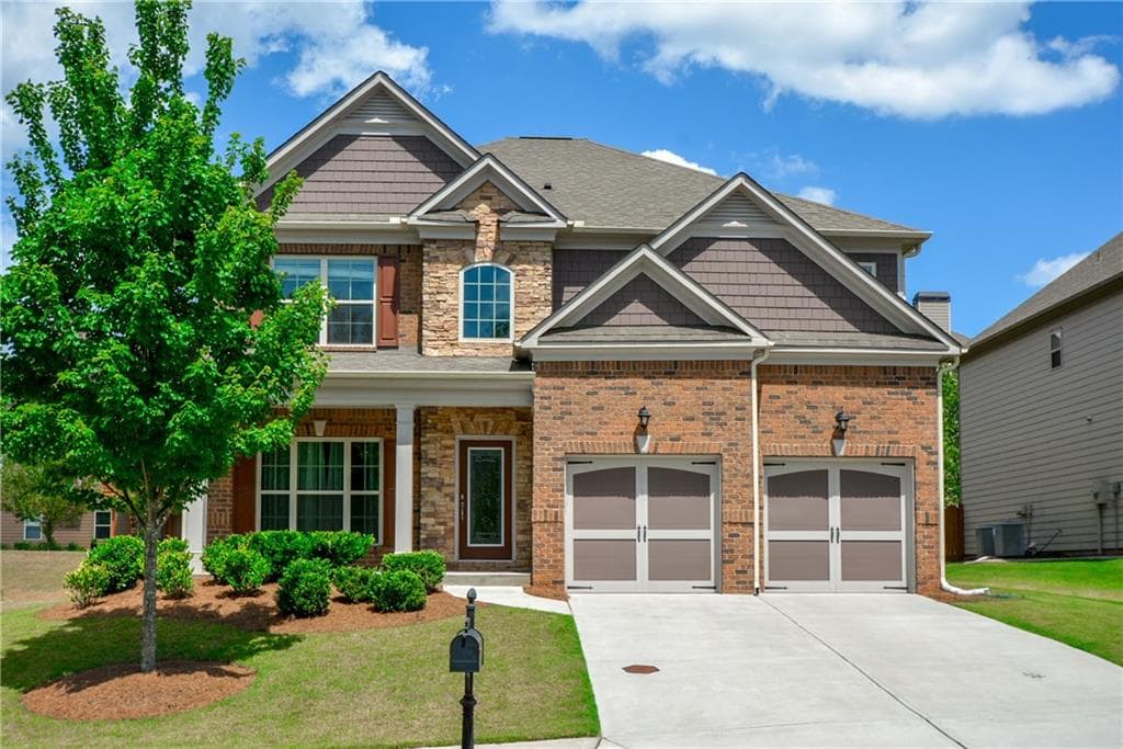 5 bedroom, 3,342 sq ft single family residence sold at 960 Walters Circle, Alpharetta, GA 30005
