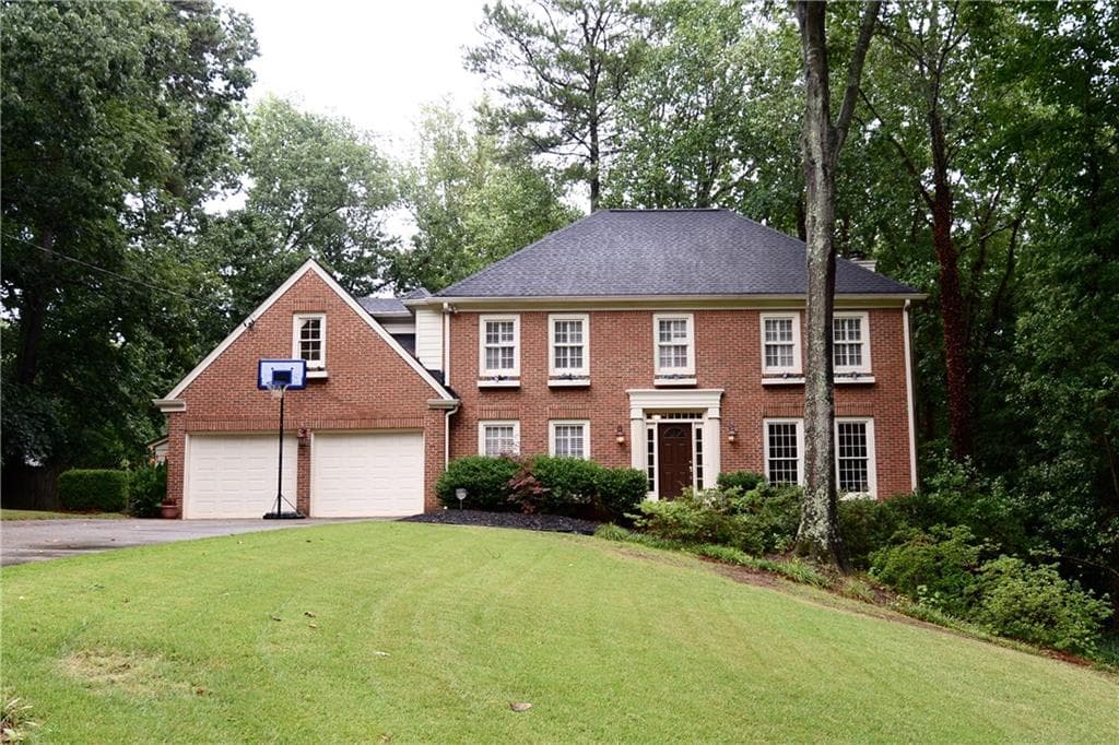 9555 River Lake Drive, Roswell, GA 30075 — most recent listing photo