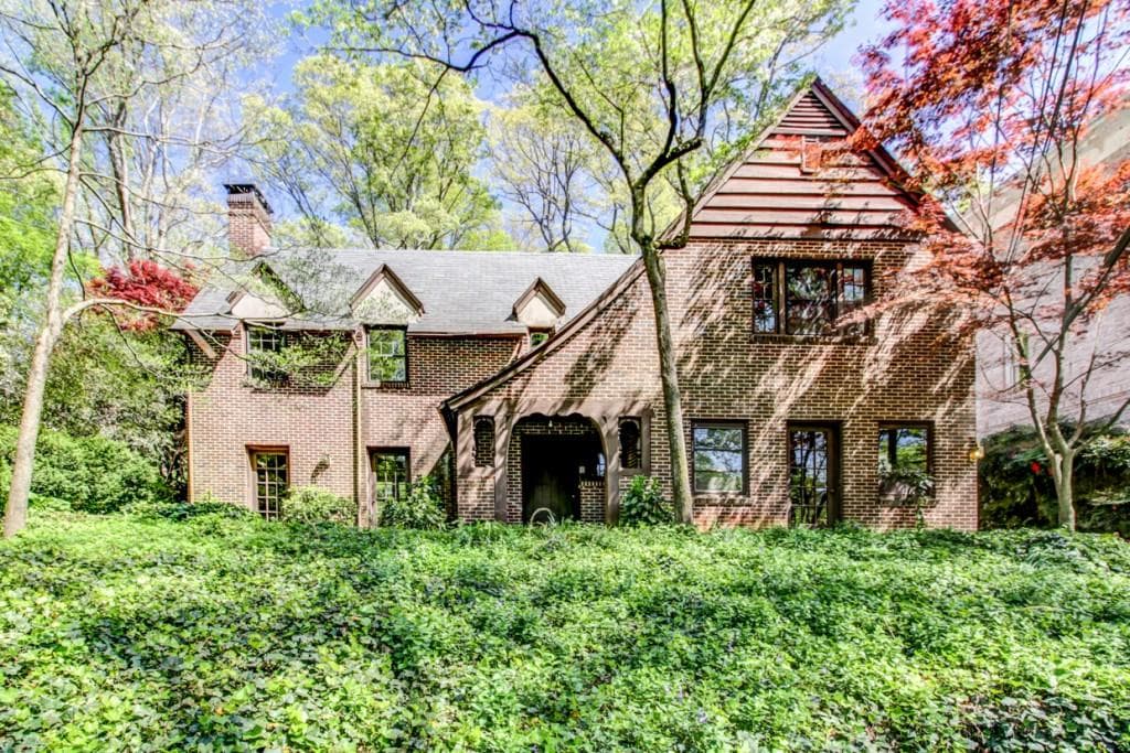 5 bedroom, 3,415 sq ft single family residence sold at 941 Clifton Road, Atlanta, GA 30307